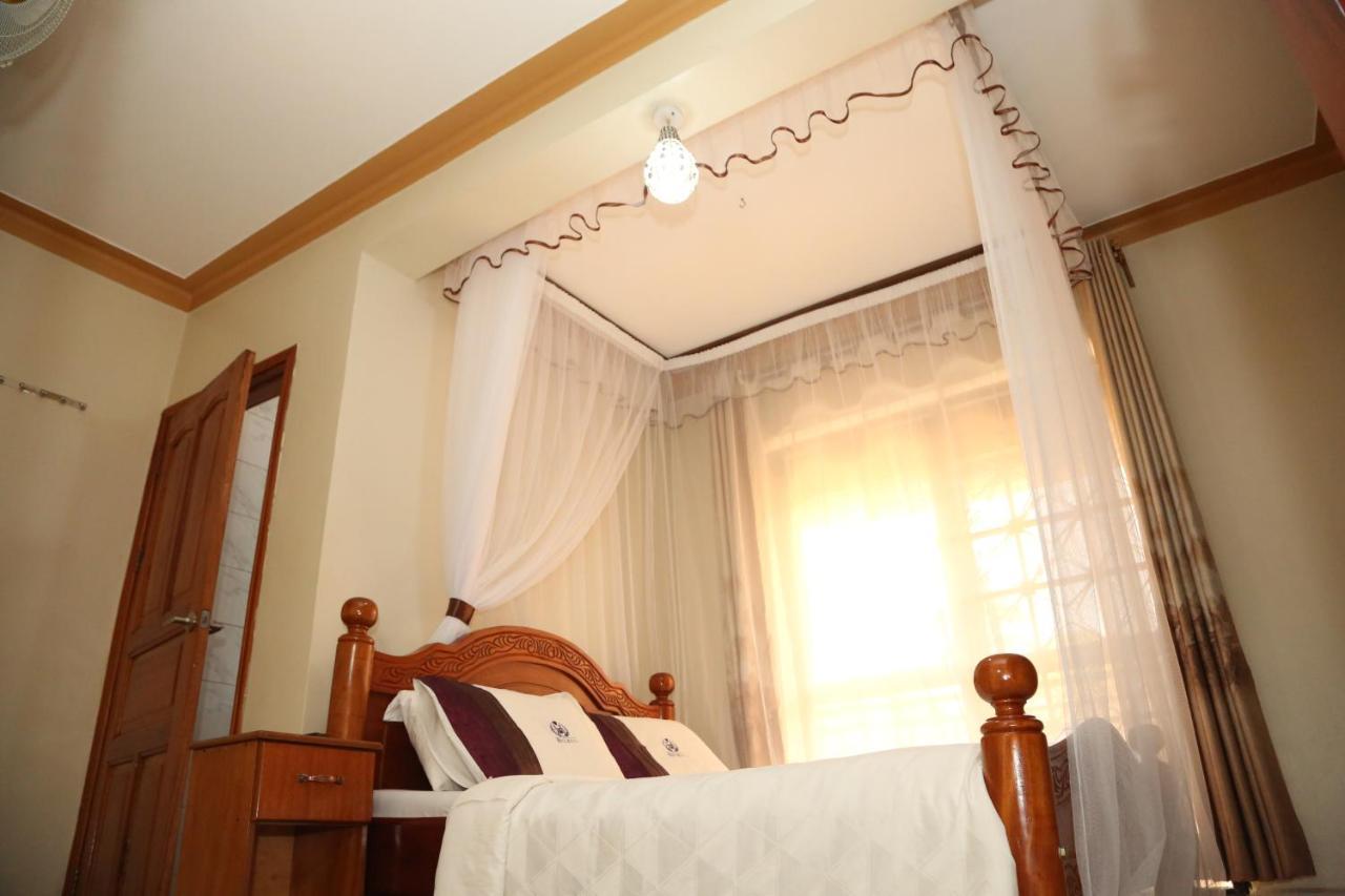 Harts Motel Кампала Екстер'єр фото